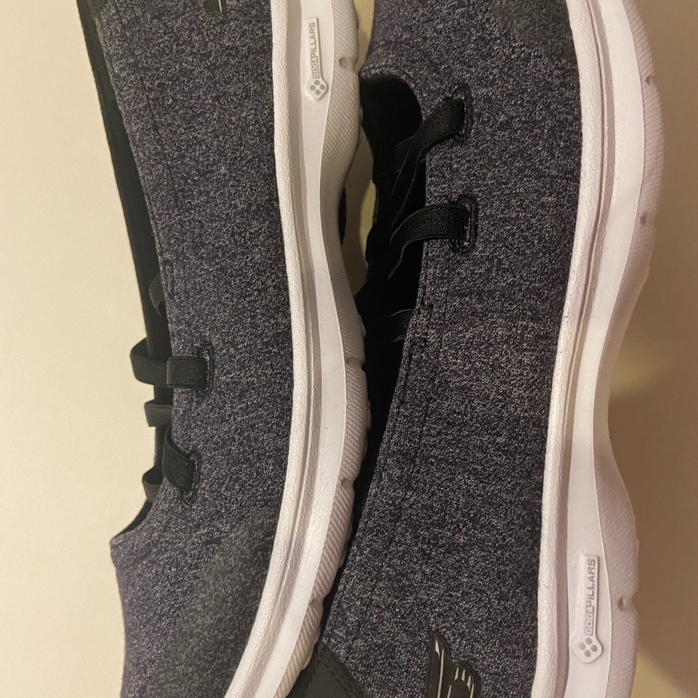 Sketchers Slip-On Dark Gray Memory Foam Size 5 - … - image 1
